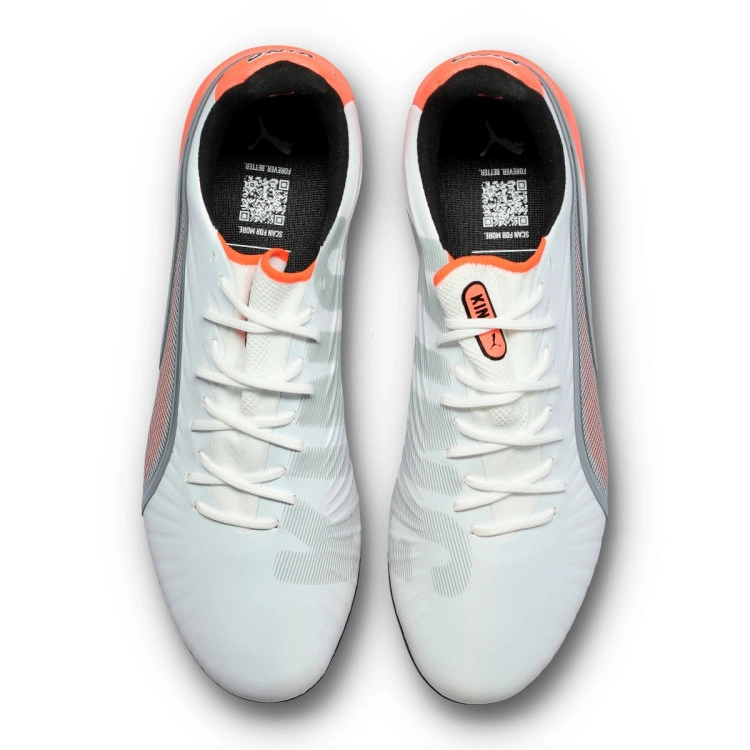 bota-puma-king-ultimate-mg-white-silver-glowing-red-black-5