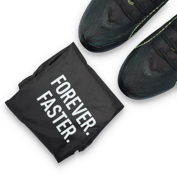 bota-puma-ultra-6-ultimate-ag-black-fizzy-light-green-terrain-6