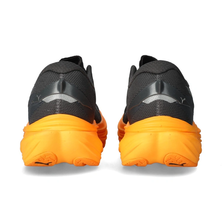 zapatilla-puma-deviate-nitro-3-negro-4