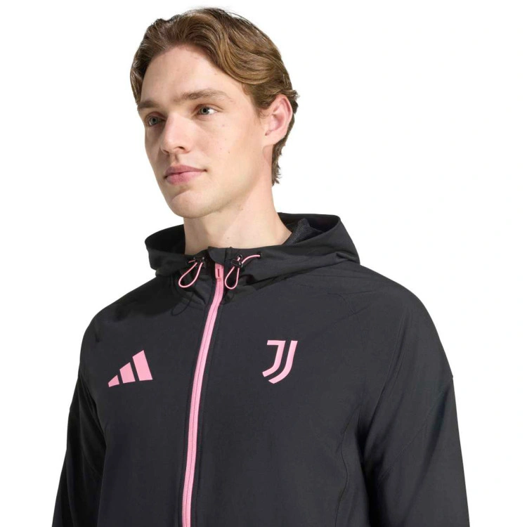 chaqueta-adidas-juventus-fanswear-2025-2026-blackbliss-pink-3