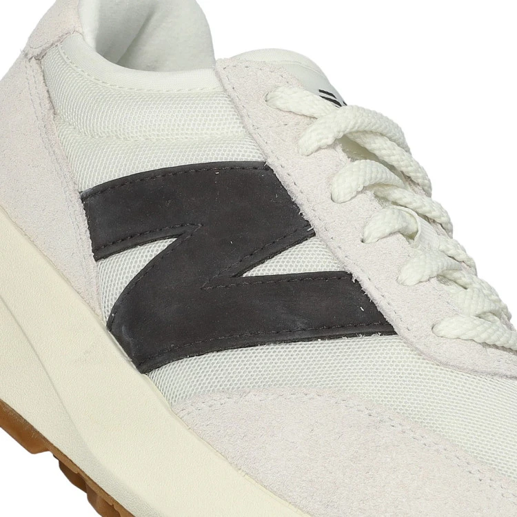 zapatilla-new-balance-370-beige-7