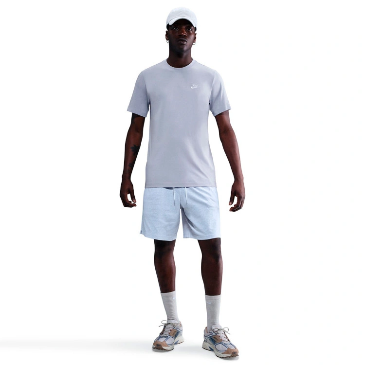 camiseta-nike-sportswear-club-ghost-white-5