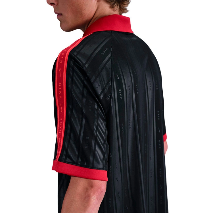 camiseta-nike-sportswear-black-3