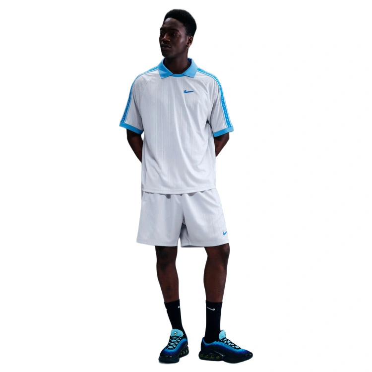 camiseta-nike-sportswear-photon-dust-5