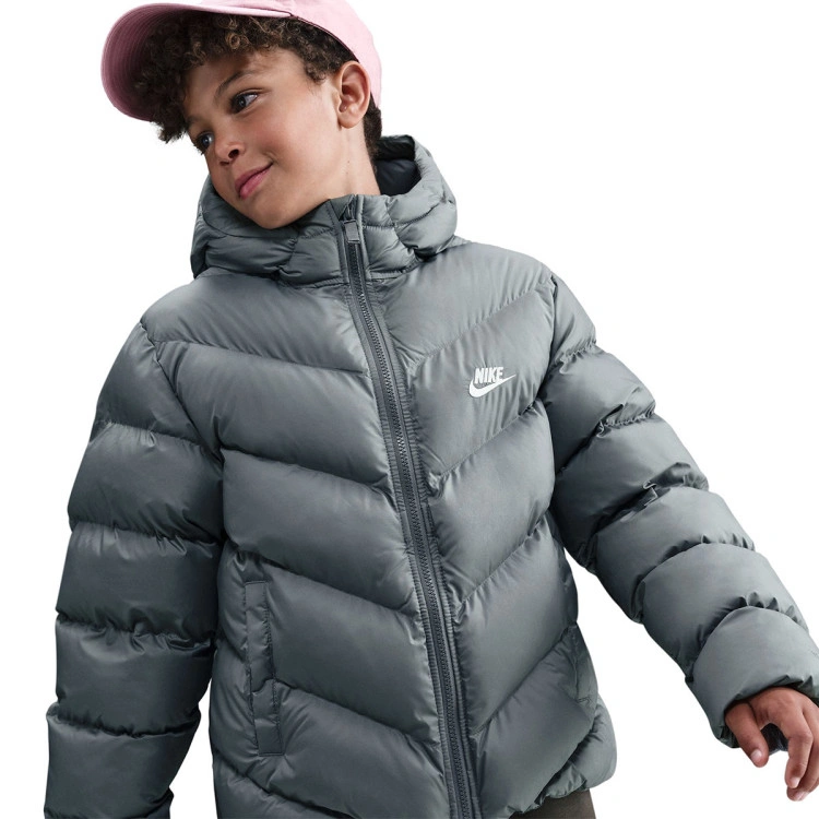 cazadora-nike-sportswear-puffer-nino-smoke-grey-white-2