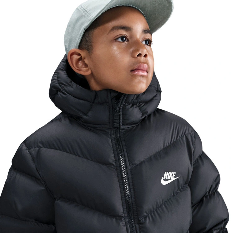 cazadora-nike-sportswear-puffer-nino-black-white-3