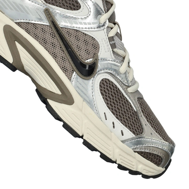 zapatilla-nike-v5-beige-6