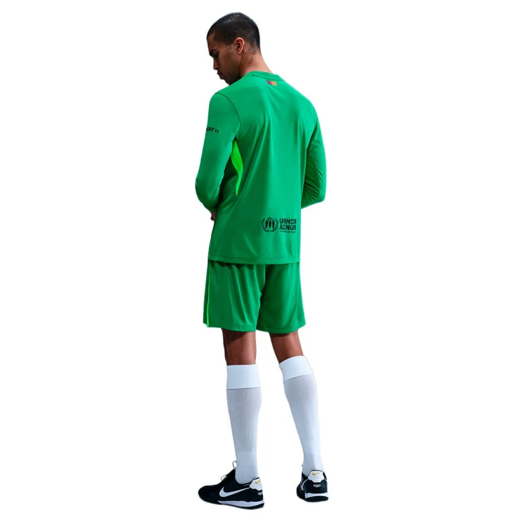 pantalon-corto-nike-fc-barcelona-primera-equipacion-portero-2025-2026-lucky-green-green-strike-black-6