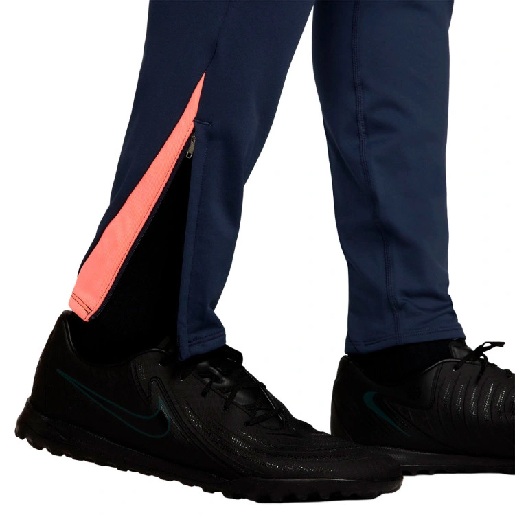pantalon-largo-nike-fc-barcelona-training-2025-2026-midnight-navy-bright-mango-bright-mango-2