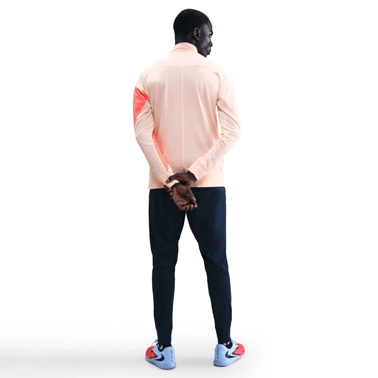 chandal-nike-fc-barcelona-training-2025-2026-crimson-tint-midnight-navy-bright-mango-midni-1