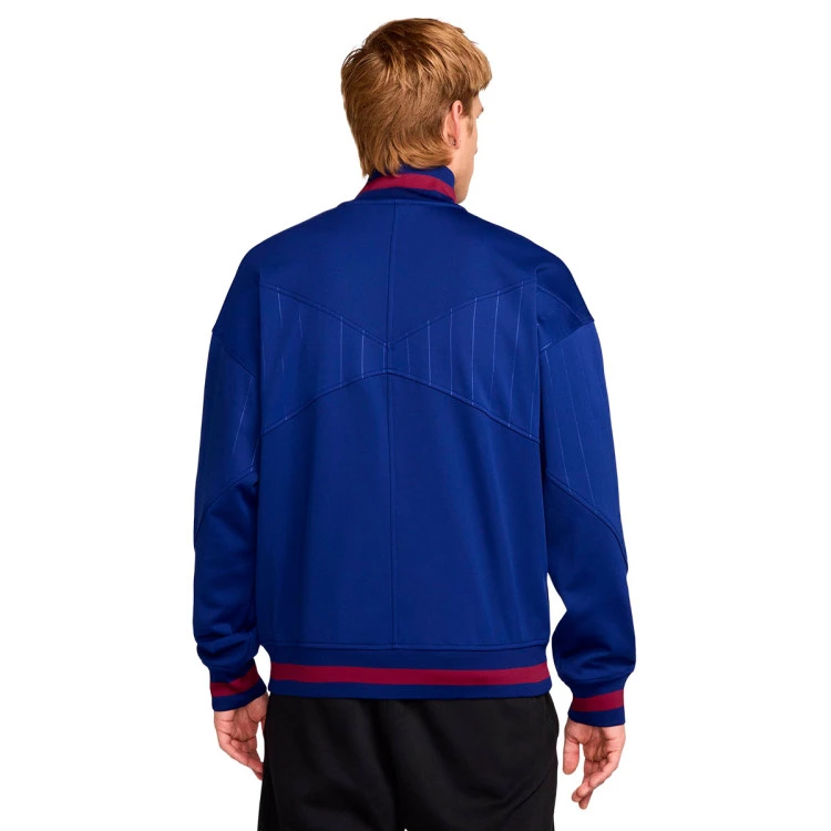 chaqueta-nike-fc-barcelona-pre-match-2025-2026-deep-royal-blue-noble-red-midwest-gold-1