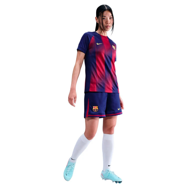 pantalon-corto-nike-fc-barcelona-primera-equipacion-2025-2026-mujer-deep-royal-blue-noble-red-midwest-gold-4