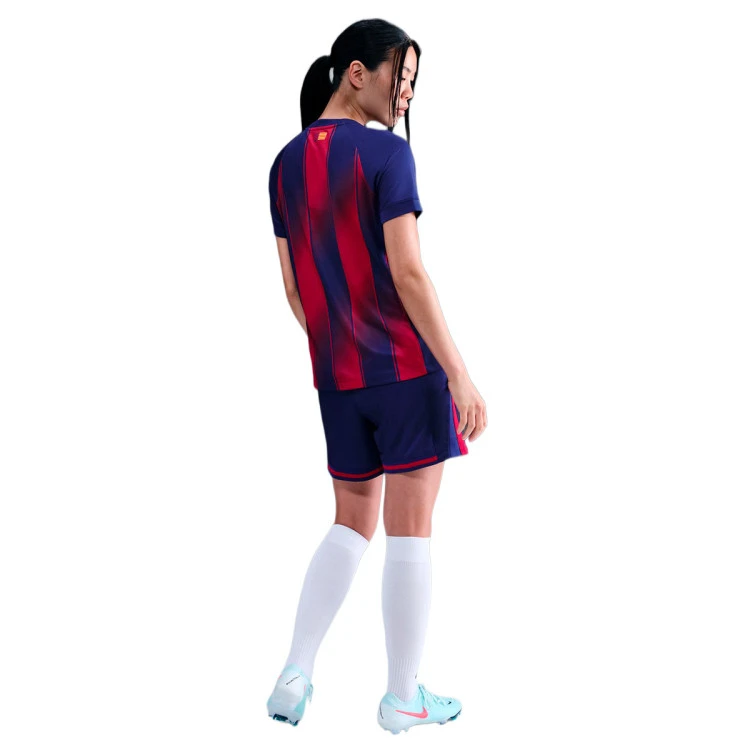 pantalon-corto-nike-fc-barcelona-primera-equipacion-2025-2026-mujer-deep-royal-blue-noble-red-midwest-gold-5
