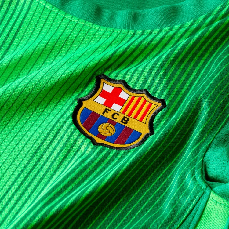 camiseta-nike-fc-barcelona-primera-equipacion-portero-ml-2025-2026-nino-lucky-green-green-strike-green-strike-black-5