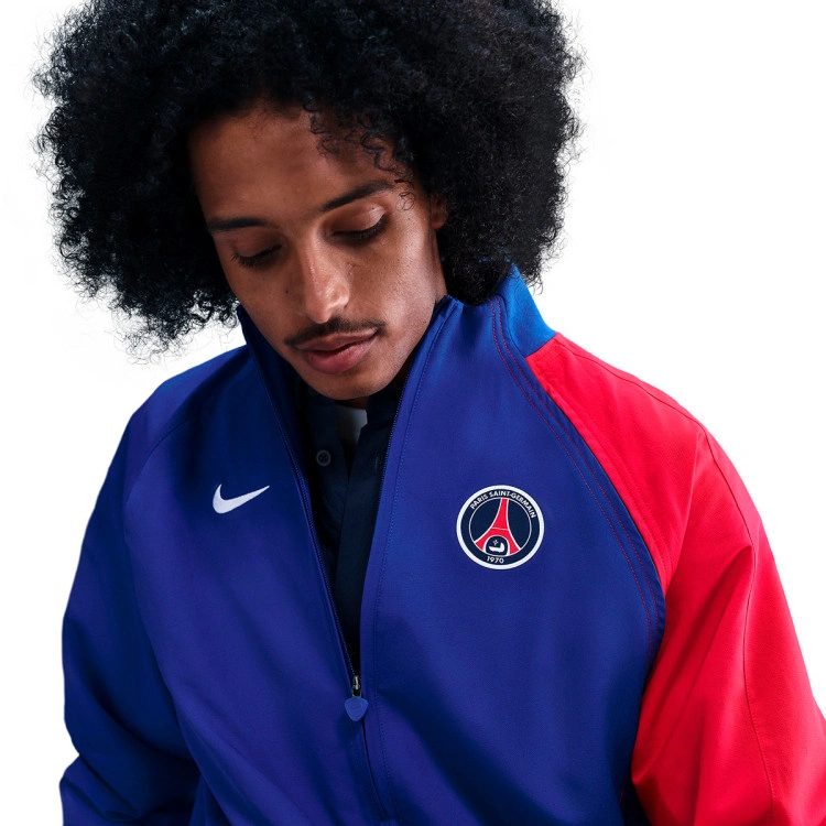 chaqueta-nike-psg-edicion-especial-2025-2026-old-royal-university-red-4