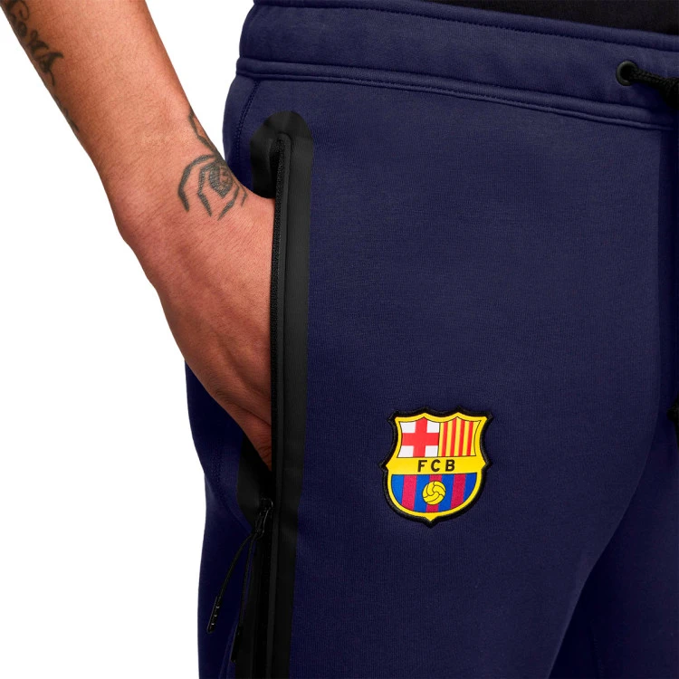 pantalon-largo-nike-fc-barcelona-fanswear-2025-2026-imperial-purple-midwest-gold-no-sponsor-2