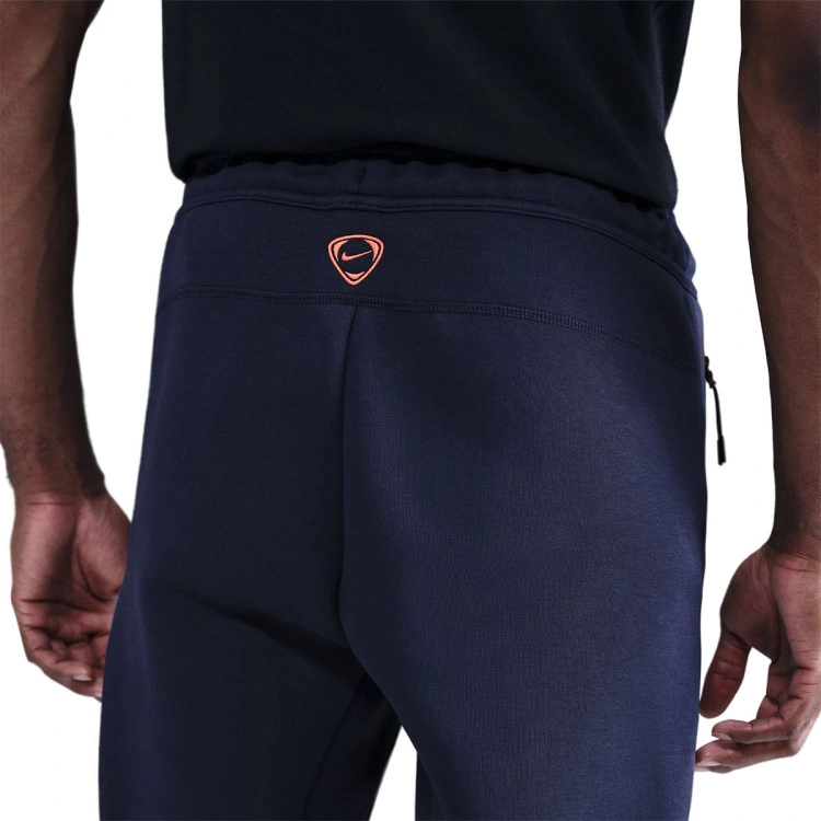 pantalon-largo-nike-fc-barcelona-fanswear-2025-2026-midnight-navy-bright-mango-no-sponsor-3