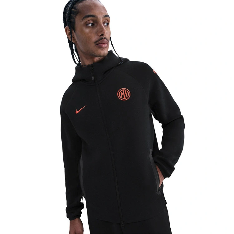 chaqueta-nike-inter-milan-fanswear-2025-2026-black-safety-orange-no-sponsor-2