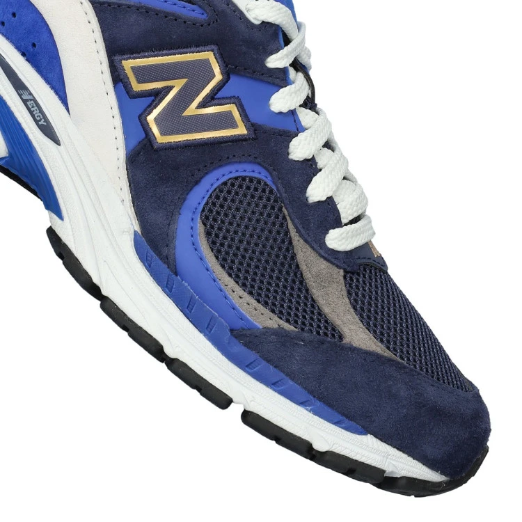 zapatilla-new-balance-2002-fc-porto-gris-6