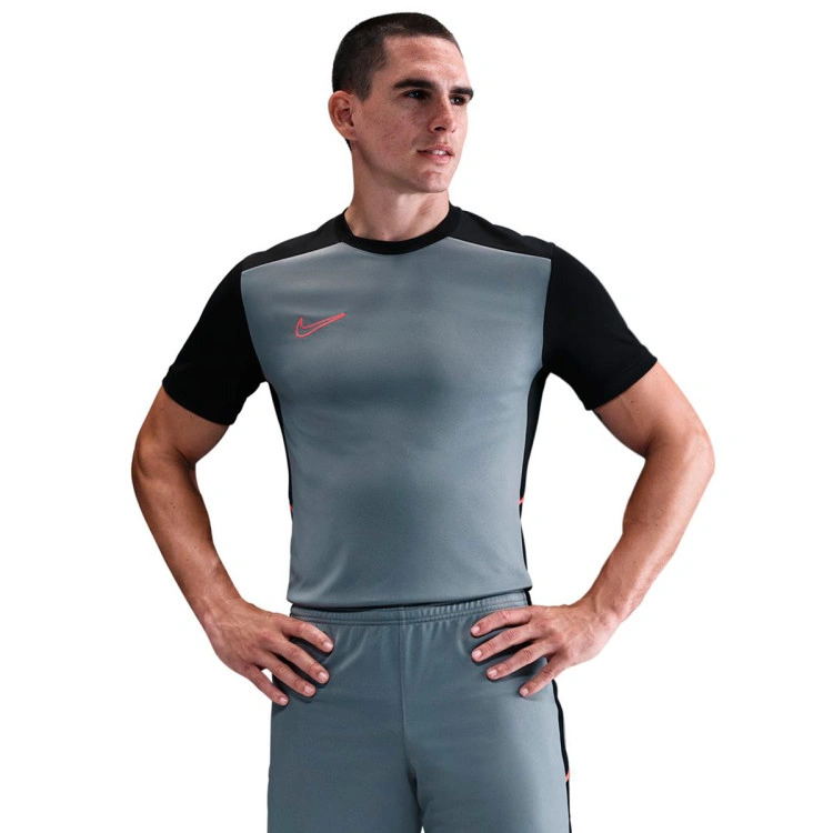 camiseta-nike-academy-25-cool-grey-black-bright-crimson-bright-crimson-2