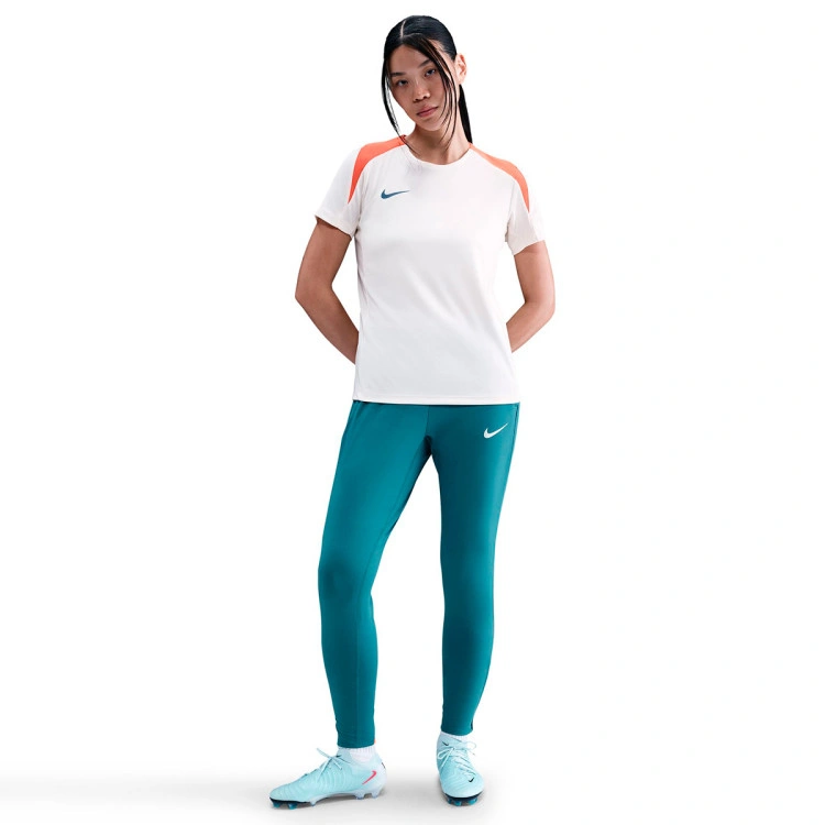 pantalon-largo-nike-strike-mujer-smokey-blue-turf-orange-chalk-3