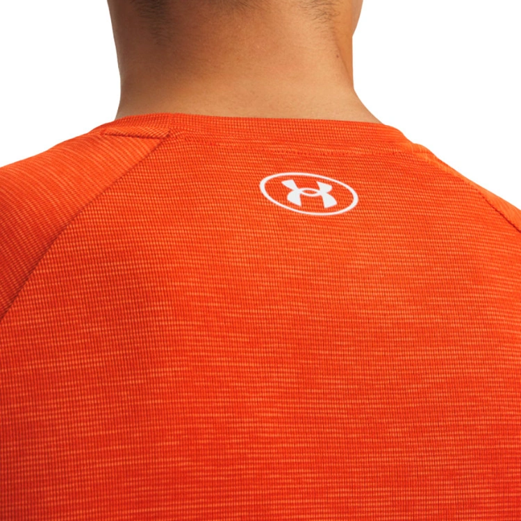 camiseta-under-armour-tech-textured-naranja-2
