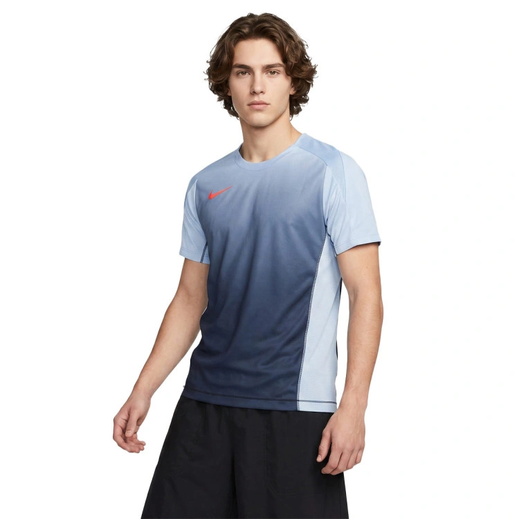 camiseta-nike-strike-gris-0