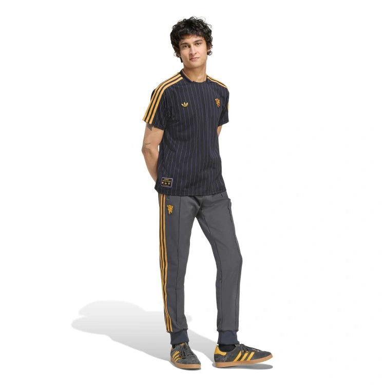 pantalon-largo-adidas-manchester-united-icons-fanswear-2025-2026-utility-black-6