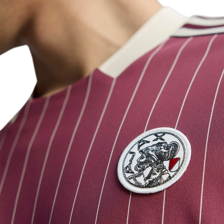 camiseta-adidas-ajax-fanswear-2025-2026-victory-crimson-4