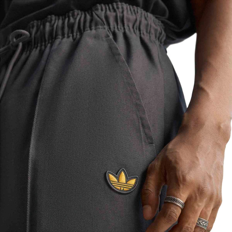 pantalon-largo-adidas-manchester-united-icons-fanswear-2025-2026-utility-black-2