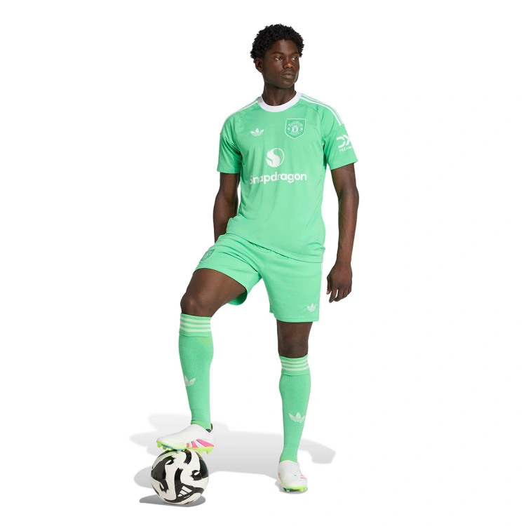 camiseta-adidas-manchester-united-tercera-equipacion-2025-2026-semi-screaming-green-4