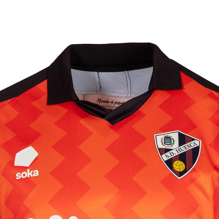 camiseta-soka-sociedad-deportiva-huesca-tercera-equipacion-portero-2025-2026-dutch-orange-black-12