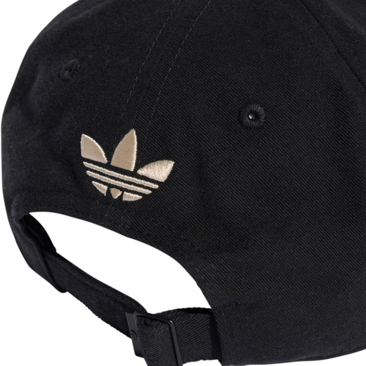 gorra-adidas-fc-bayern-2025-2026-black-halo-ivory-3