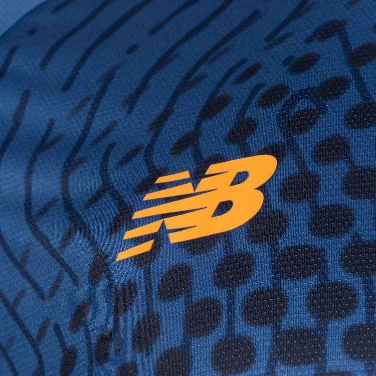 camiseta-new-balance-fc-porto-fanswear-2025-2026-blue-5