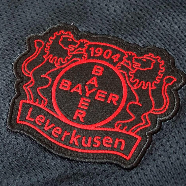 camiseta-new-balance-bayern-leverkusen-pre-match-2025-2026-black-2