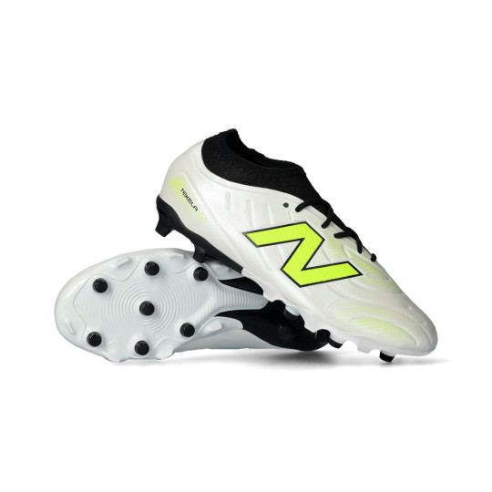 Chaussure de football New Balance Enfants Tekela &Eacute;quipe Basse Lac&eacute;e FG V5