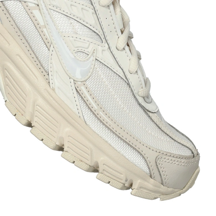 zapatilla-nike-initiator-mujer-beige-6