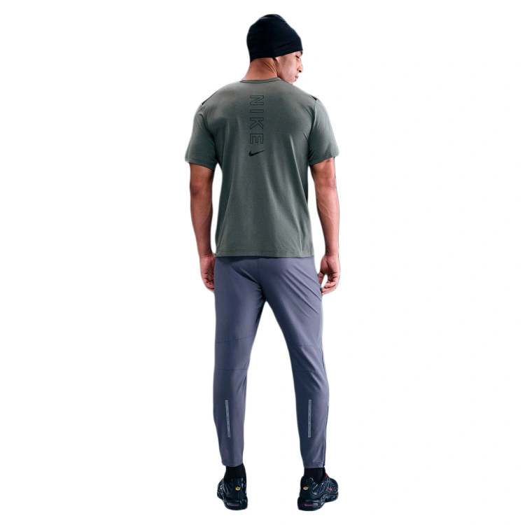 camiseta-nike-sportswear-dri-fit-iron-grey-black-5