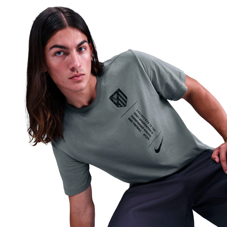 camiseta-nike-atl-madrid-fanswear-2025-2026-smoke-grey-2