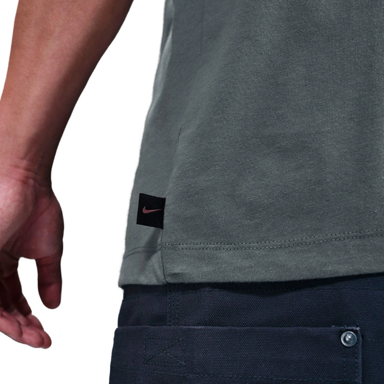 camiseta-nike-atl-madrid-fanswear-2025-2026-smoke-grey-3