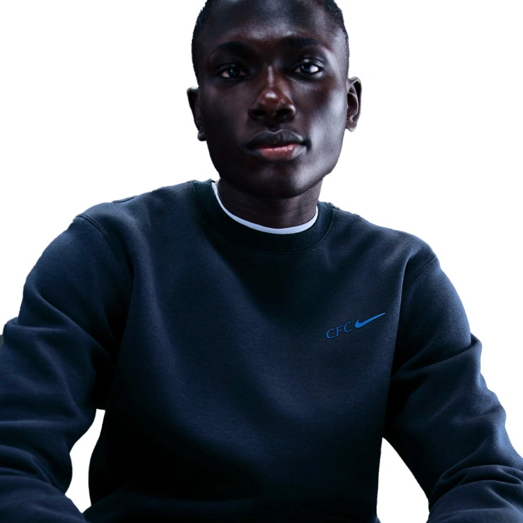 camiseta-nike-chelsea-fc-fanswear-2025-2026-obsidian-rush-blue-2