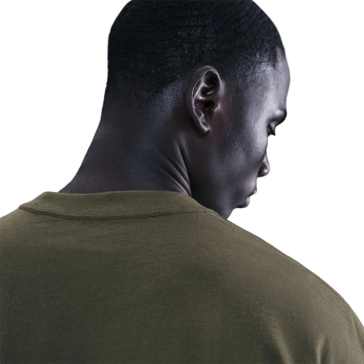 camiseta-nike-psg-fanswear-2025-2026-cargo-khaki-3