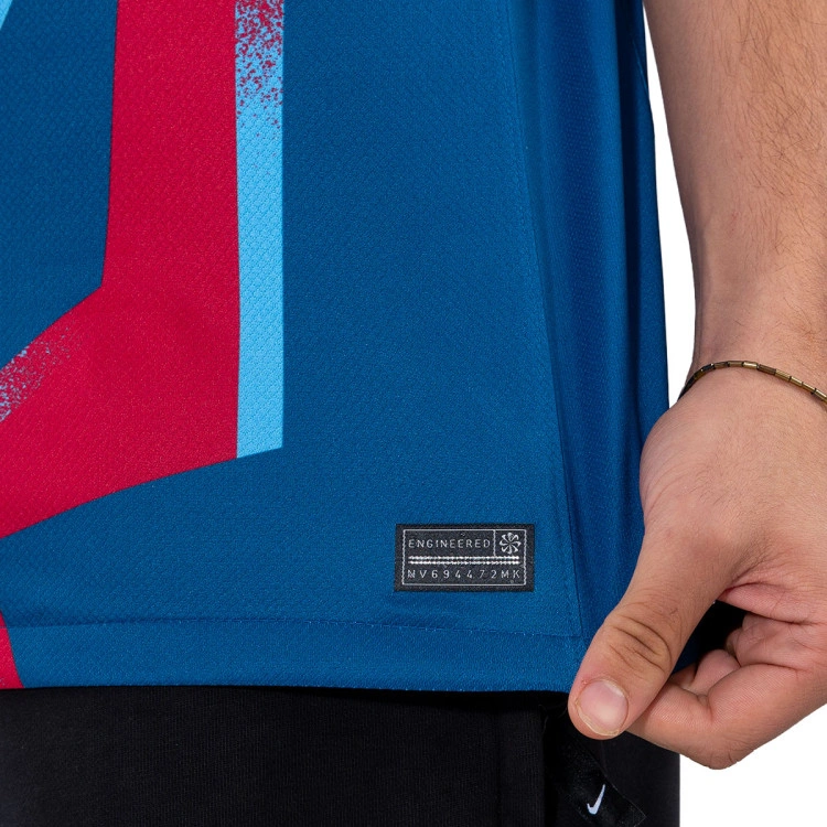 camiseta-nike-fc-barcelona-cuarta-equipacion-2025-2026-gym-blue-gym-blue-salsa-red-6