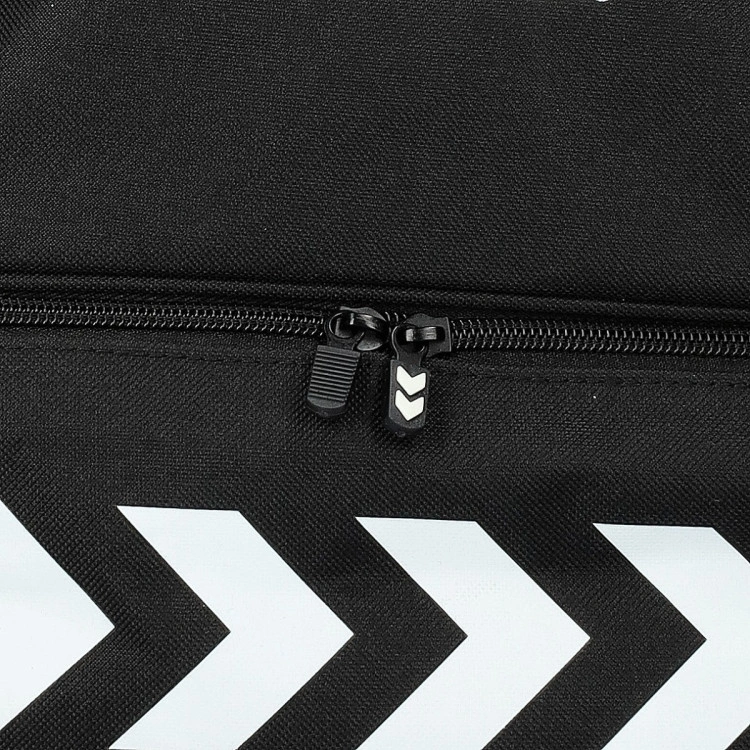 mochila-hummel-real-betis-2025-2026-negro-3
