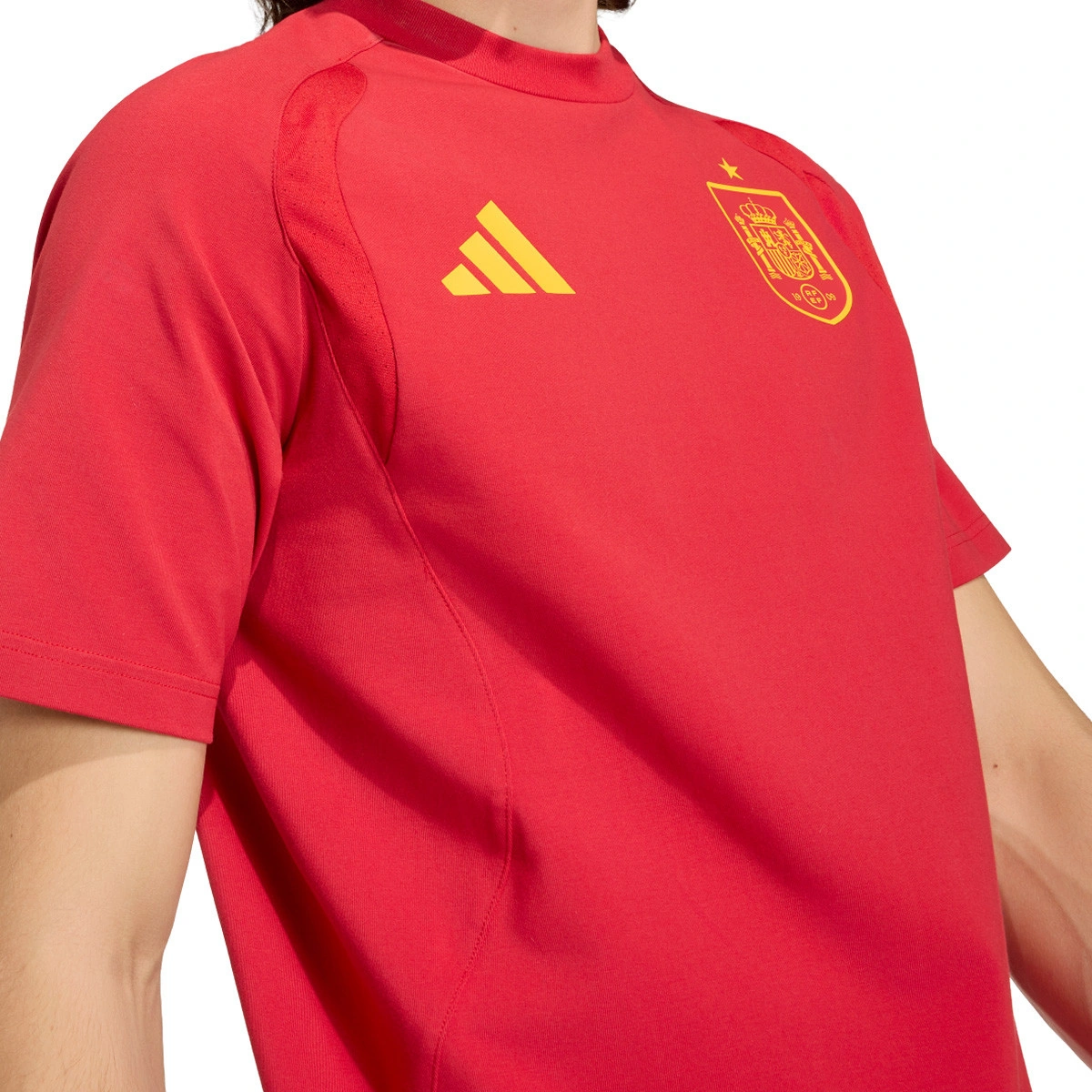 camiseta-adidas-spain-vis-tech-fanswear-mundial-2026-team-power-red-2-2