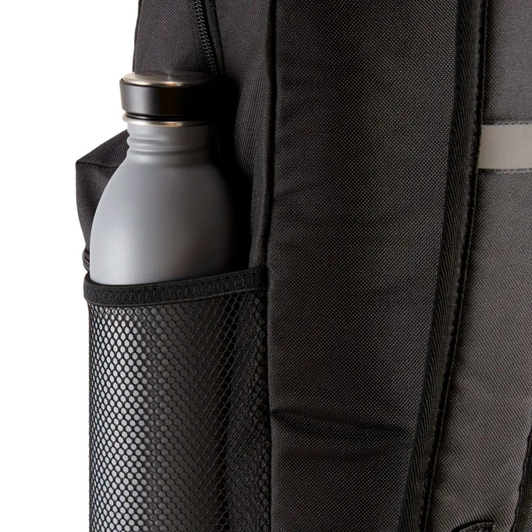 mochila-puma-attacanto-backpack-22-l-puma-black-puma-white-2
