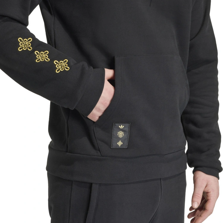 sudadera-adidas-manchester-united-cny-fanswear-2025-2026-black-3