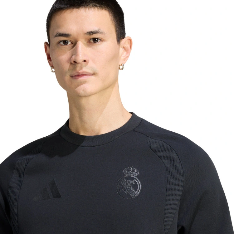 sudadera-adidas-real-madrid-fanswear-travel-crew-2025-2026-black-2