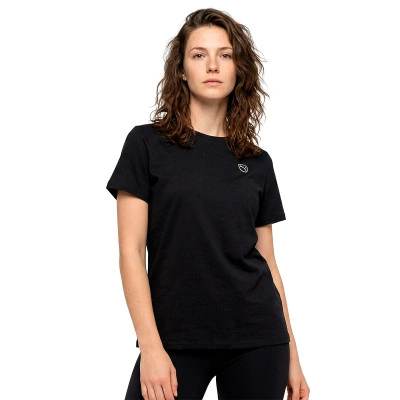 T-Shirt Essentials Elevated Mujer