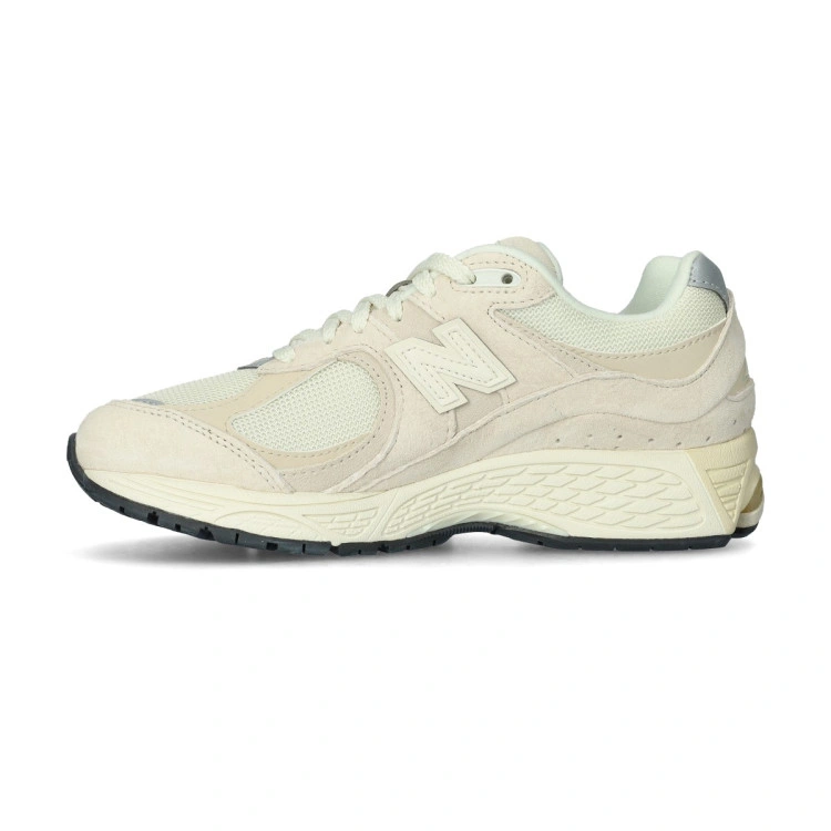 zapatilla-new-balance-2002r-beige-2